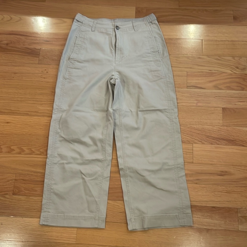 Khaki pants